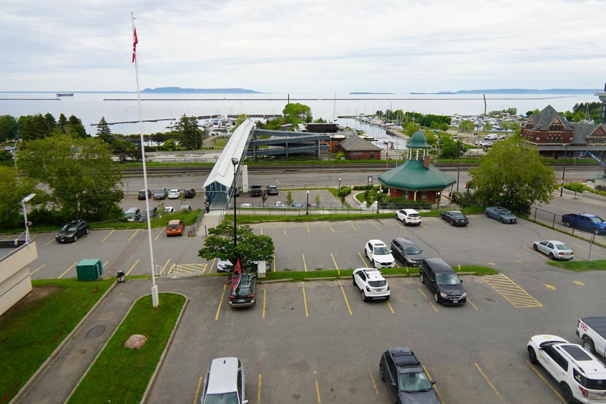Prince Arthur Waterfront Hotel & Suites Θάντερ Μπέι Εξωτερικό φωτογραφία