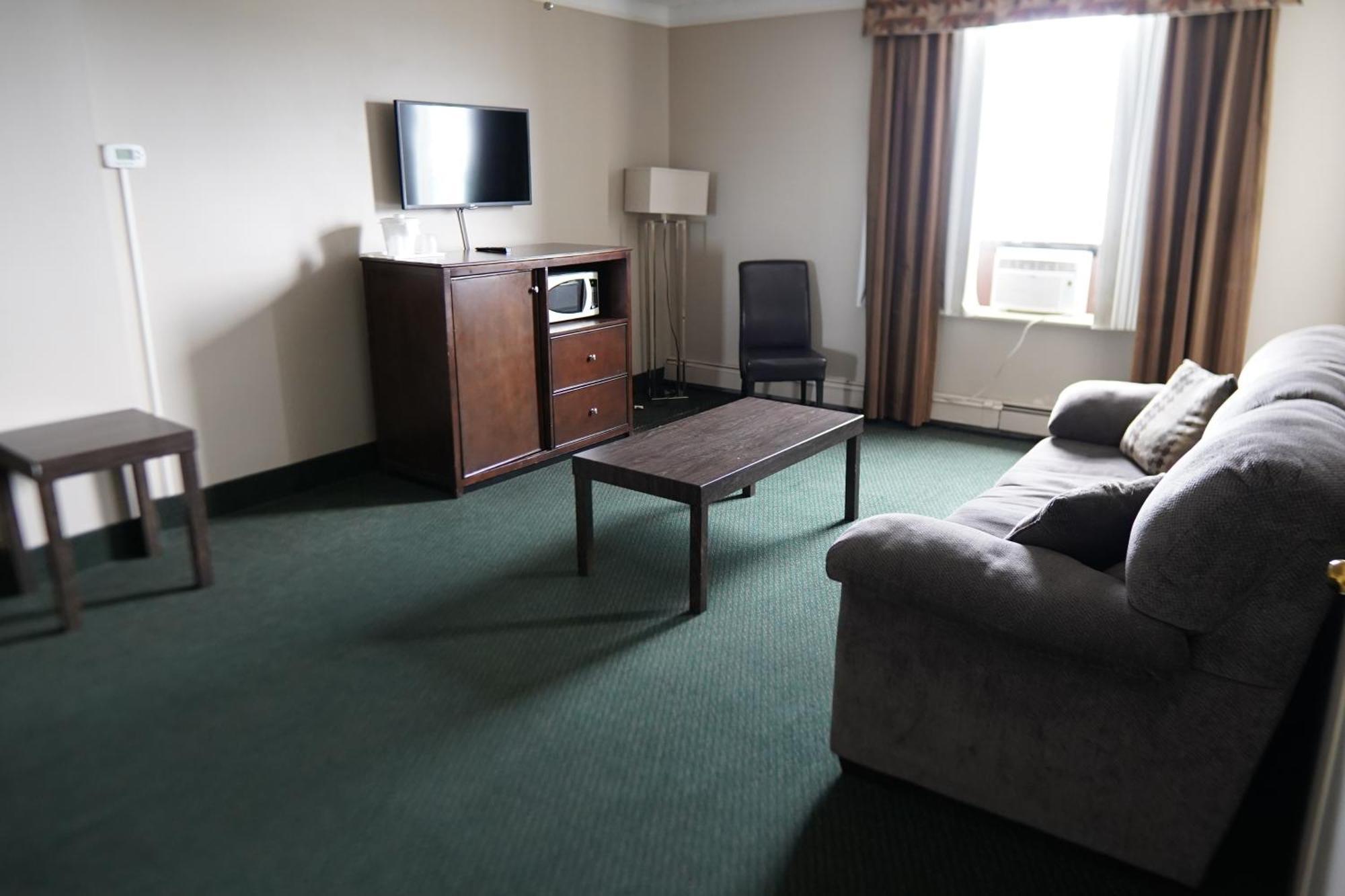 Prince Arthur Waterfront Hotel & Suites Θάντερ Μπέι Εξωτερικό φωτογραφία