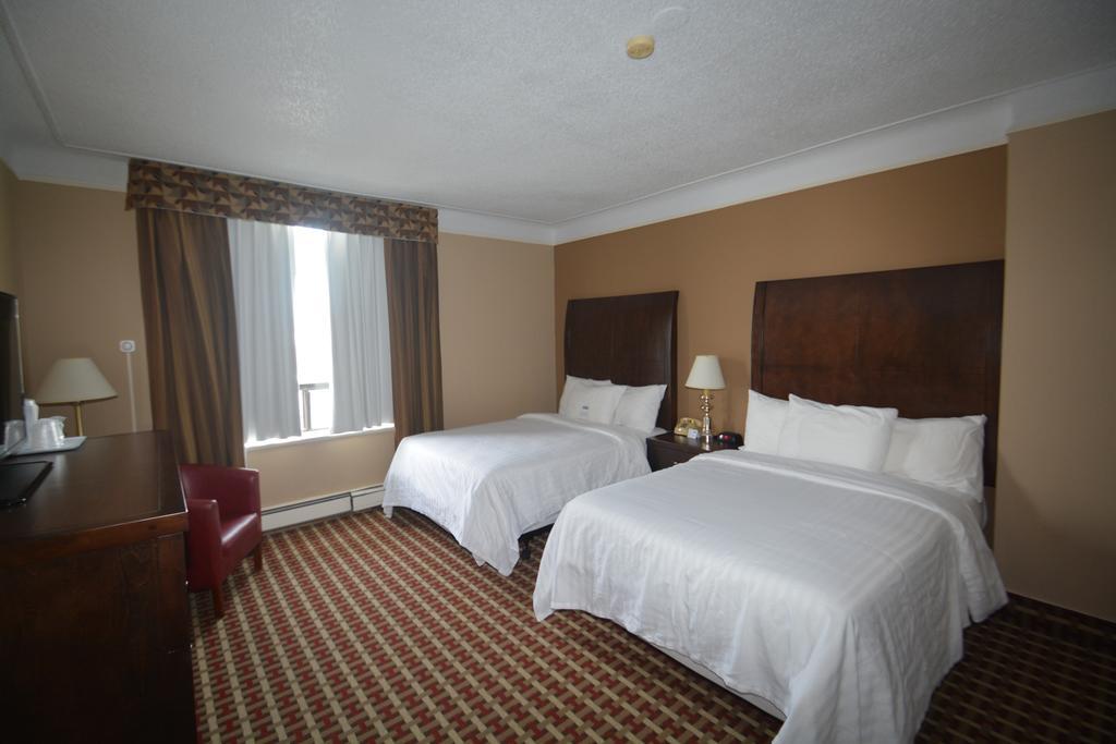 Prince Arthur Waterfront Hotel & Suites Θάντερ Μπέι Εξωτερικό φωτογραφία