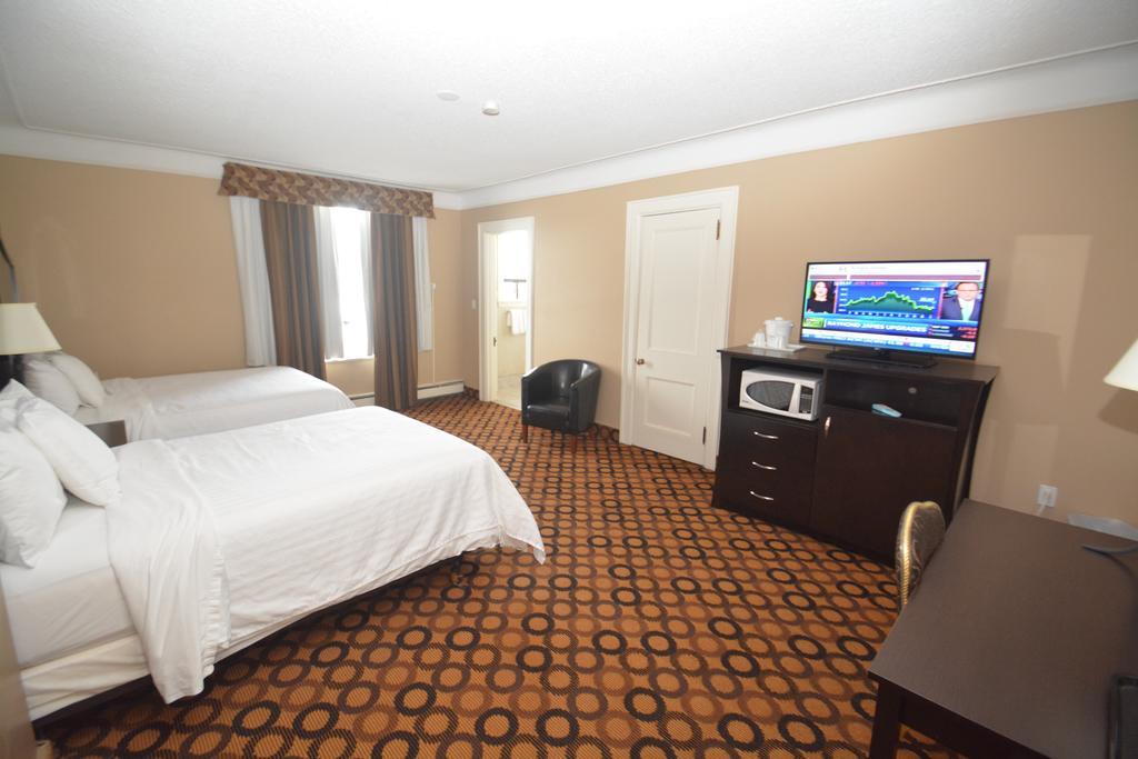 Prince Arthur Waterfront Hotel & Suites Θάντερ Μπέι Εξωτερικό φωτογραφία