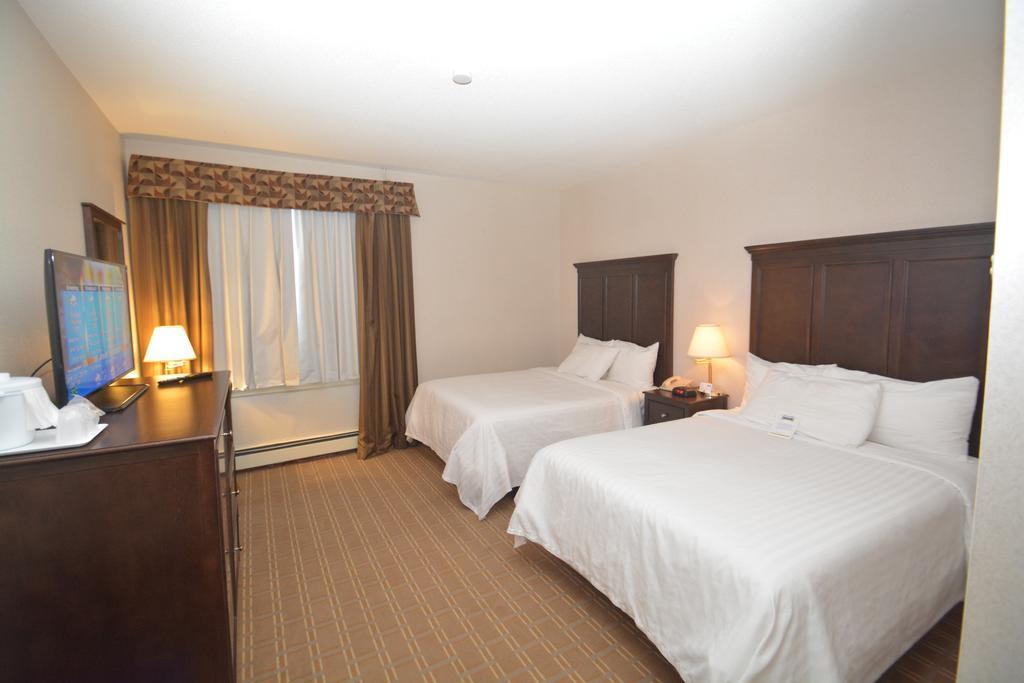 Prince Arthur Waterfront Hotel & Suites Θάντερ Μπέι Εξωτερικό φωτογραφία