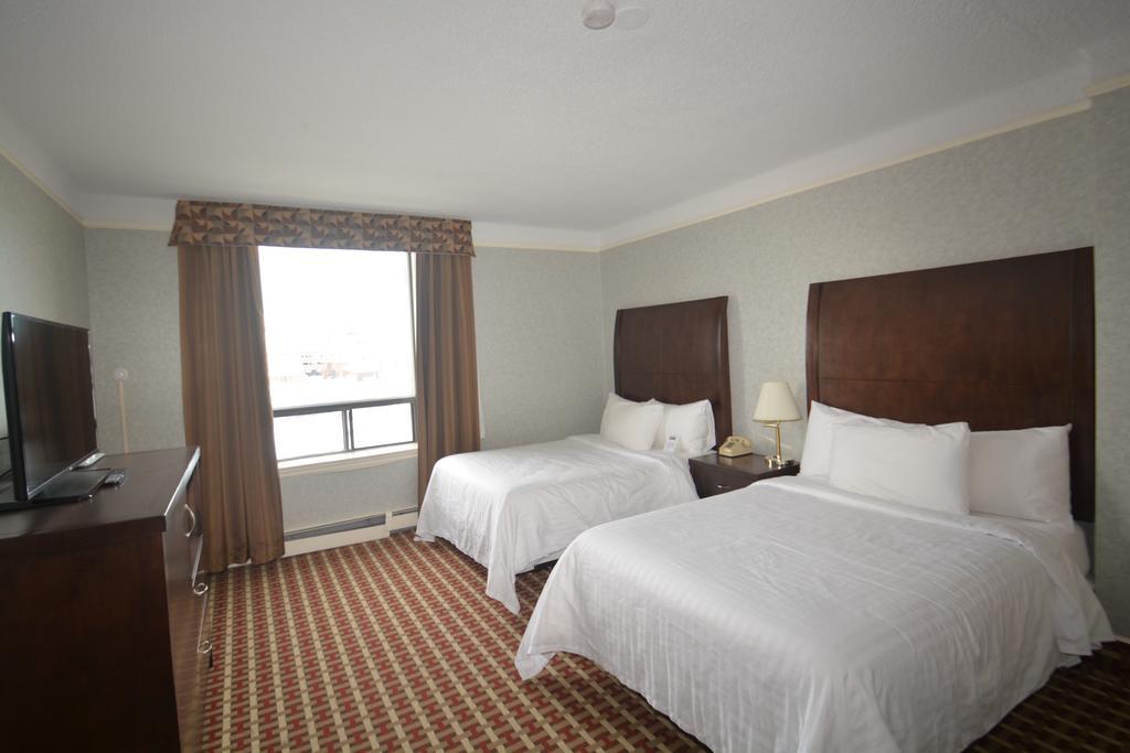 Prince Arthur Waterfront Hotel & Suites Θάντερ Μπέι Εξωτερικό φωτογραφία