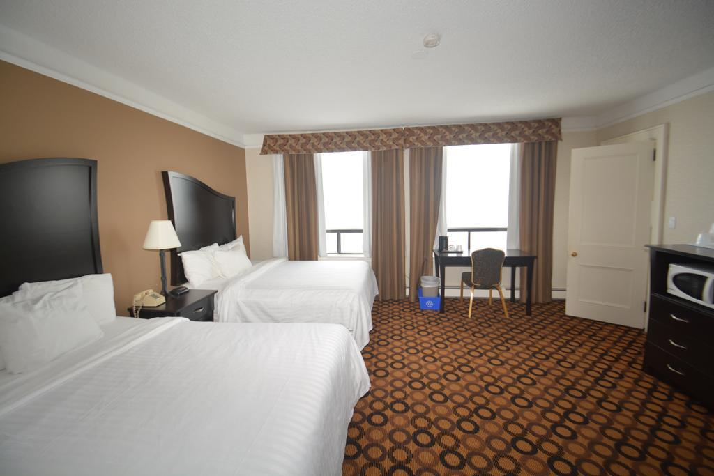 Prince Arthur Waterfront Hotel & Suites Θάντερ Μπέι Εξωτερικό φωτογραφία