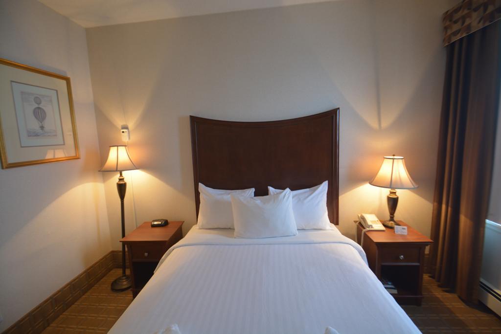 Prince Arthur Waterfront Hotel & Suites Θάντερ Μπέι Εξωτερικό φωτογραφία