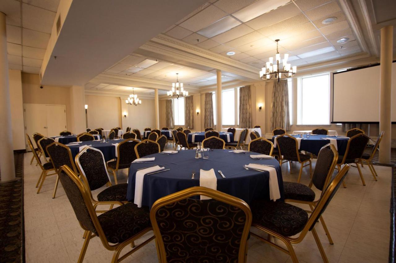 Prince Arthur Waterfront Hotel & Suites Θάντερ Μπέι Εξωτερικό φωτογραφία
