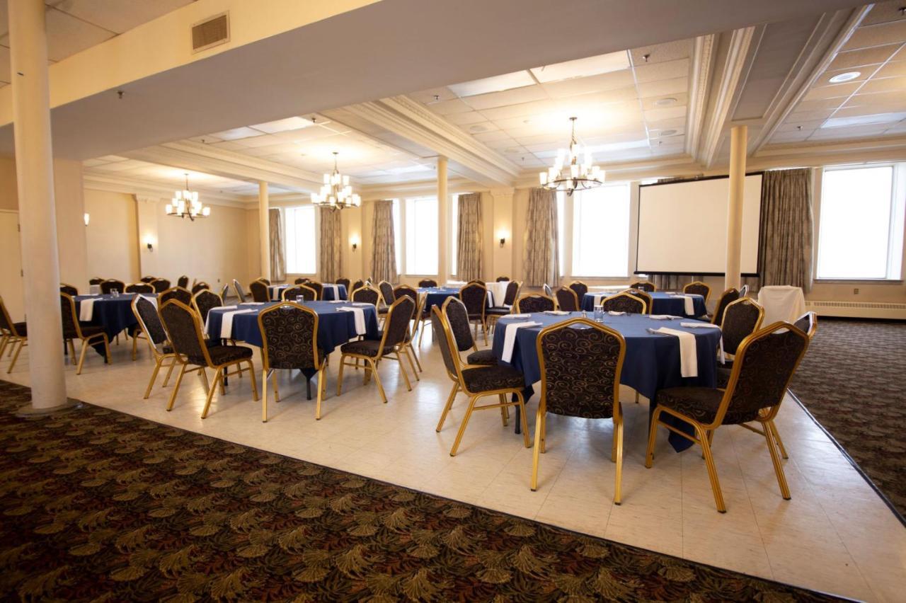 Prince Arthur Waterfront Hotel & Suites Θάντερ Μπέι Εξωτερικό φωτογραφία