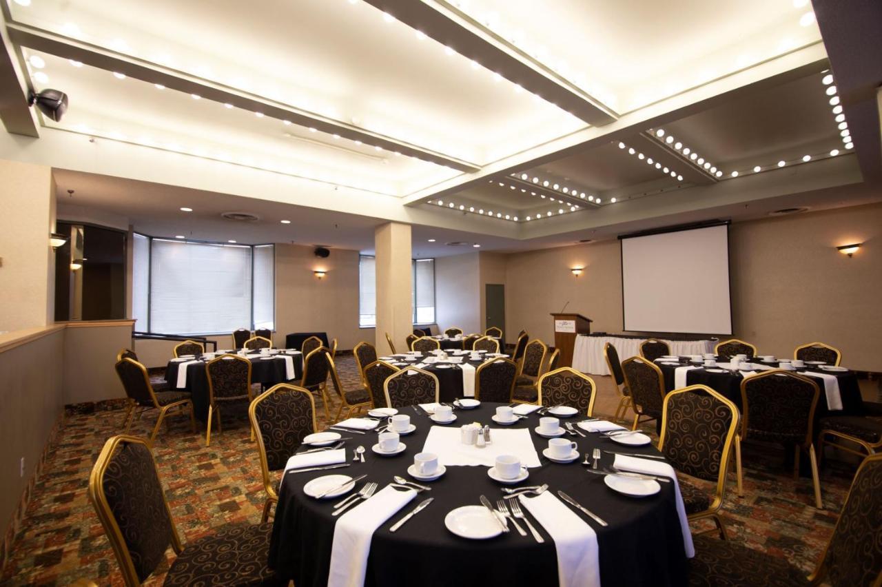 Prince Arthur Waterfront Hotel & Suites Θάντερ Μπέι Εξωτερικό φωτογραφία
